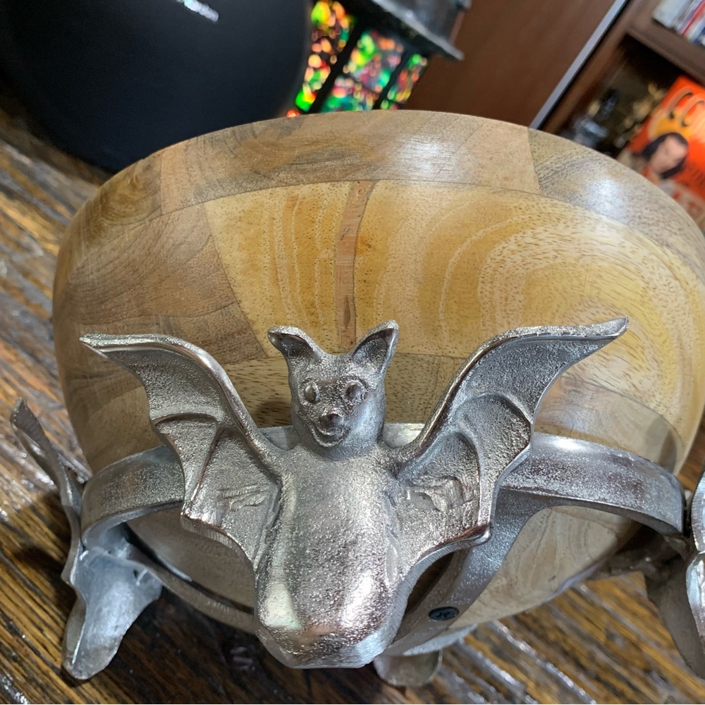 Wood Bowl Bat Halloween Candy Dish Treats New Party Decor - Picture 9 of 13